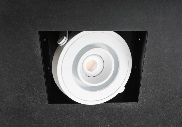 Lampa RT  -  RTR11 Oprawa wpuszczana bezramkowa Chors 3.361101.