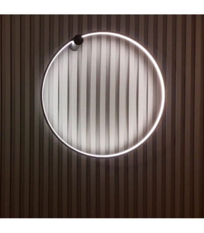Echo koło kinkiet 120 Ramko 67946 Okrągły profil aluminiowy ze zintegrowanym mlecznym dyfuzorem do wewnątrz.